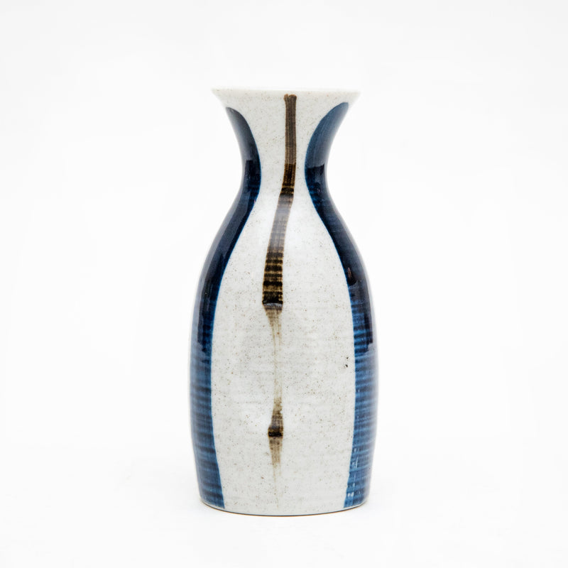 Tokkuri Sake Bottle (Porcelain/2-Colour Tokusa Ten Grass/180 ml/13cm/dia.4.5cm/SMCol(s): White,Blue)