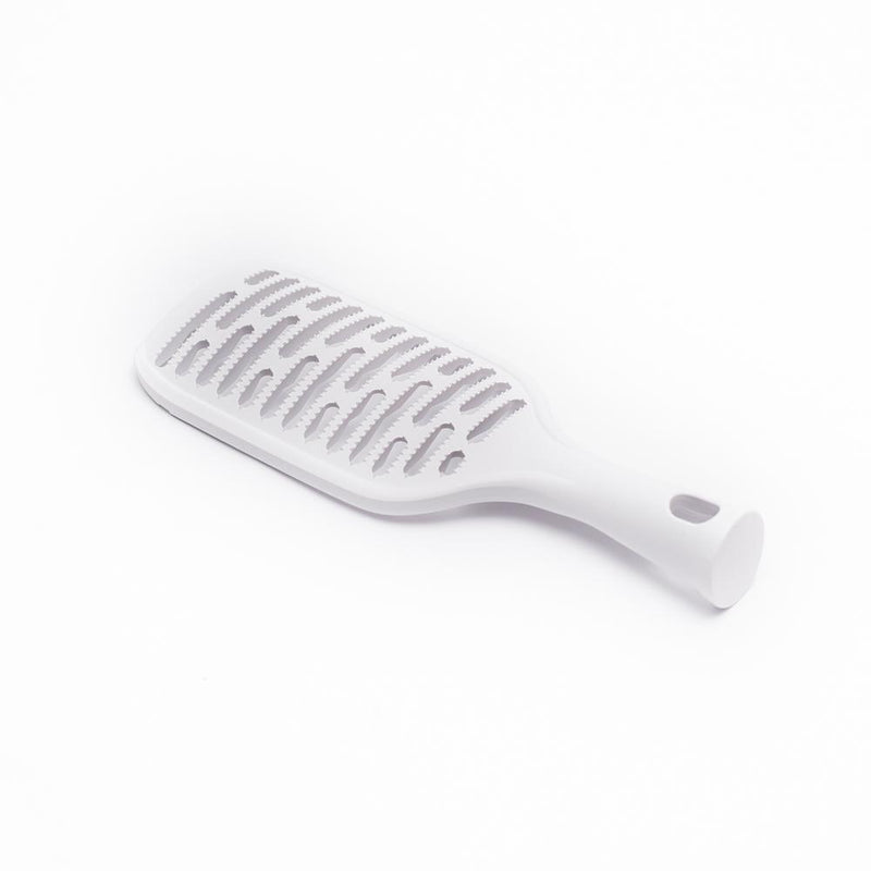 Double-faced vegetable grater with a standable handle