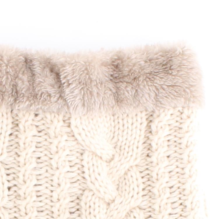 Cable-Knit Neck Warmer