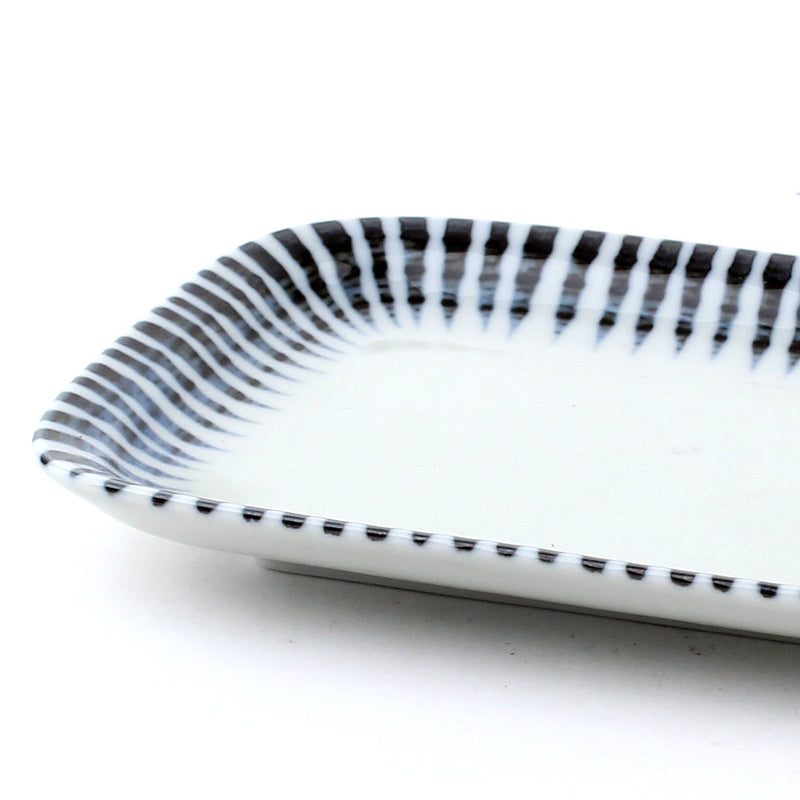 Sendan Tokusa-Ten Grass Porcelain Plate (11x16.5x2cm)