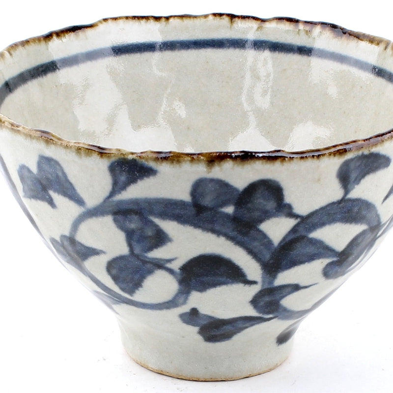 Nippou Tako Arabesque Porcelain Deep Bowl (9cm/d.14.5cm)