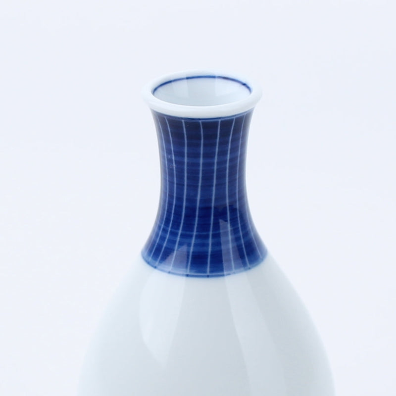 Kuchi Brush Stroke Tokusa Ten Grass Porcelain Tokkuri Sake Bottle 