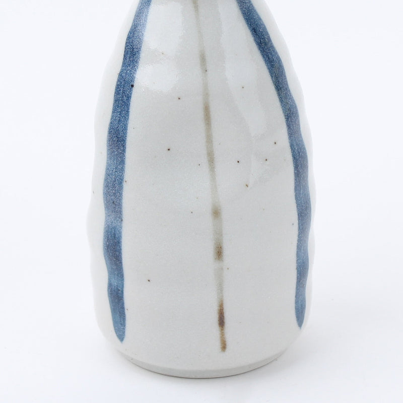 Bicolour Tokusa Ten Grass Porcelain Tokkuri Sake Bottle 