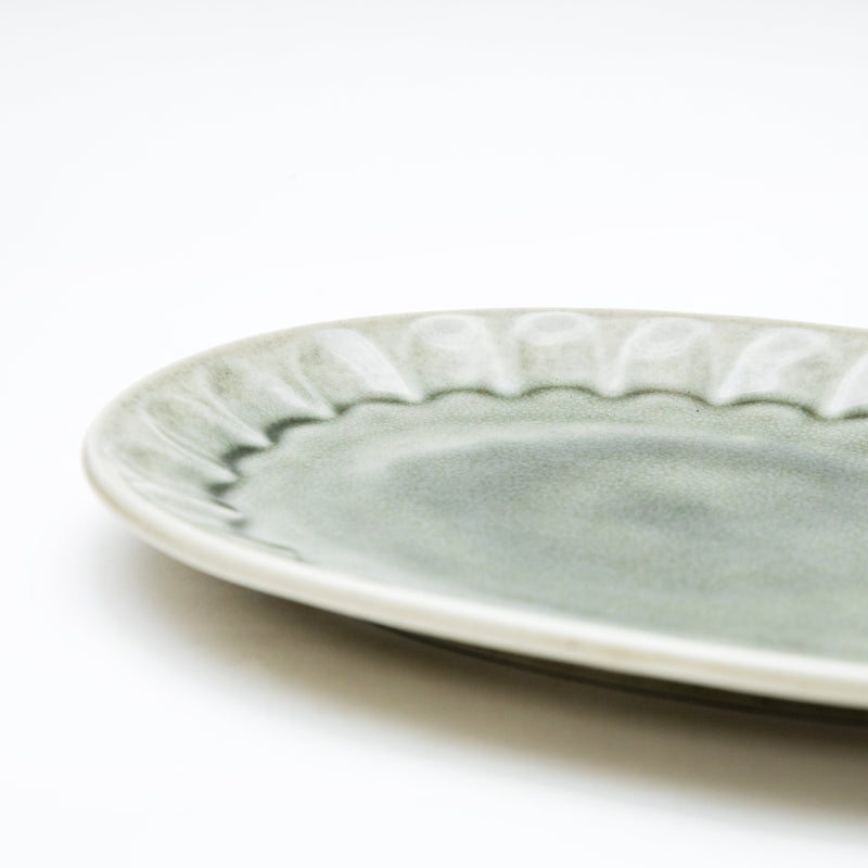 Plate (Porcelain/Spring Water Shinogi/Oval/16.5x23.5x2.5cm/SMCol(s): Grey)