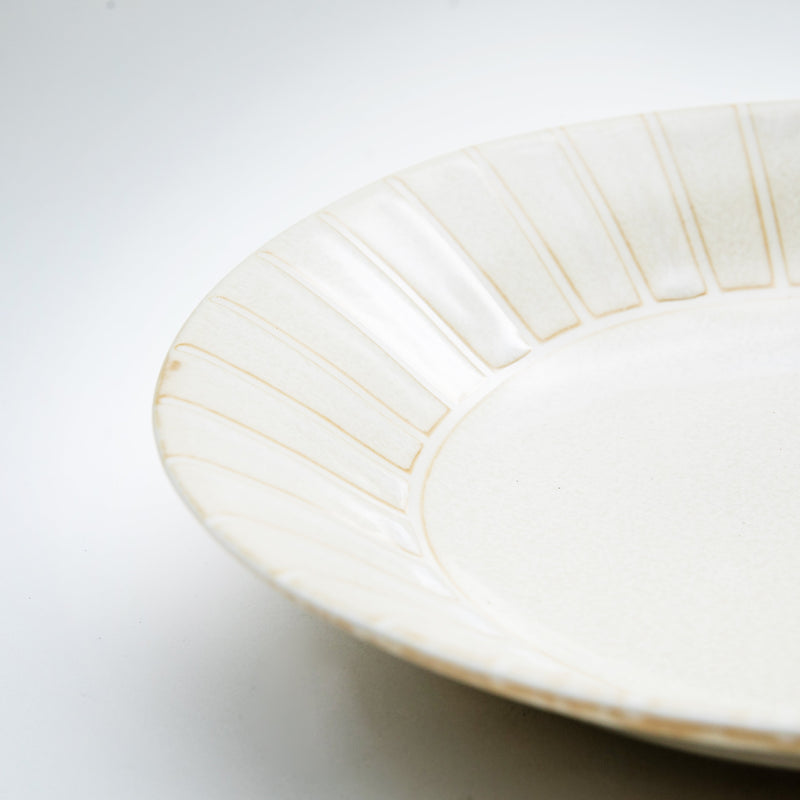 Plate (Porcelain/Shinogi/Oval/4.3cm/Ø20cm/SMCol(s): Cream)