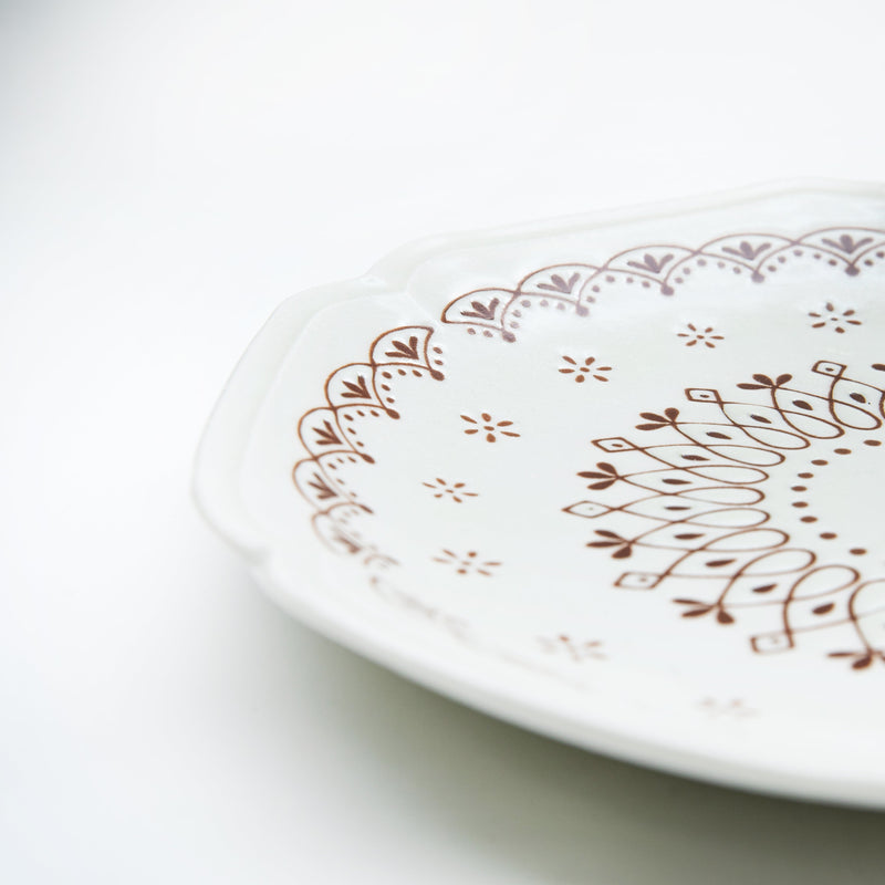 Plate (Porcelain/Lace/Scalloped Edge/24x23.5x3cm/SMCol(s): White)