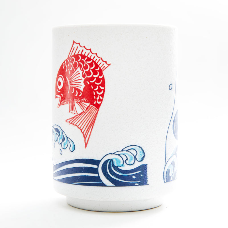 Nakagiri-tate monoshiri teacup, wave picture red sea bream