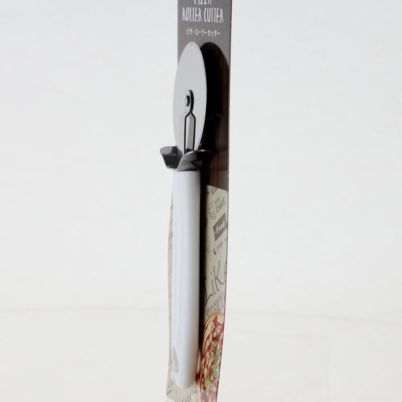 Pizza Roller Cutter (Stainless Steel/White/Silver/18x6x1.5cm)