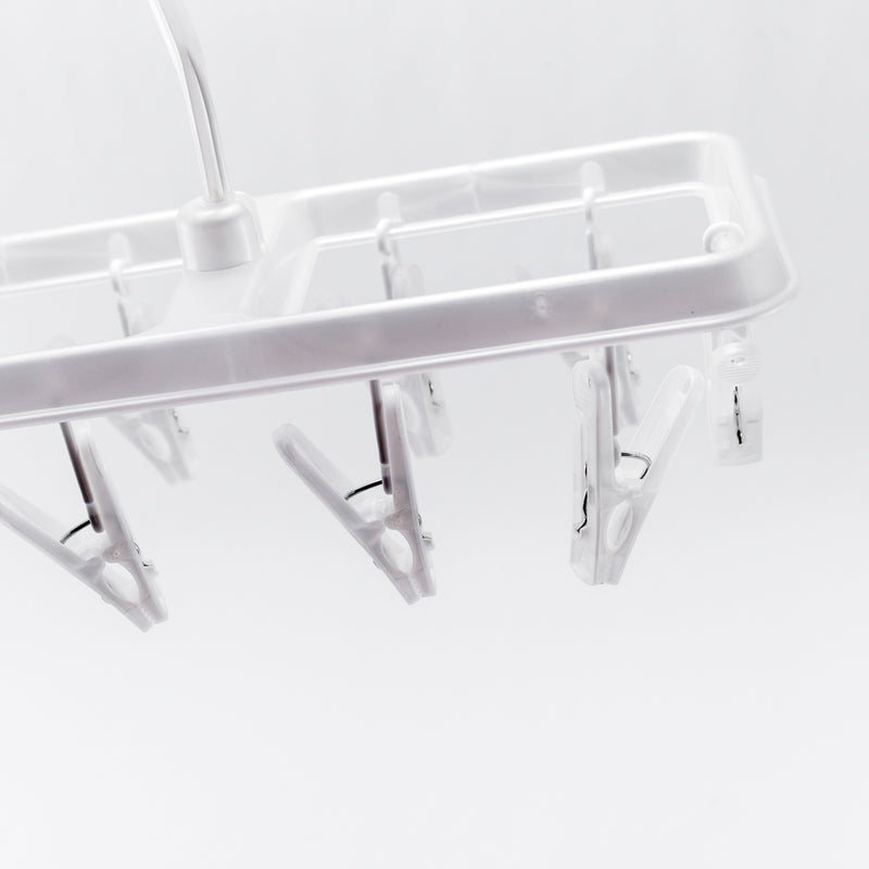 10-Clip Laundry Hanger