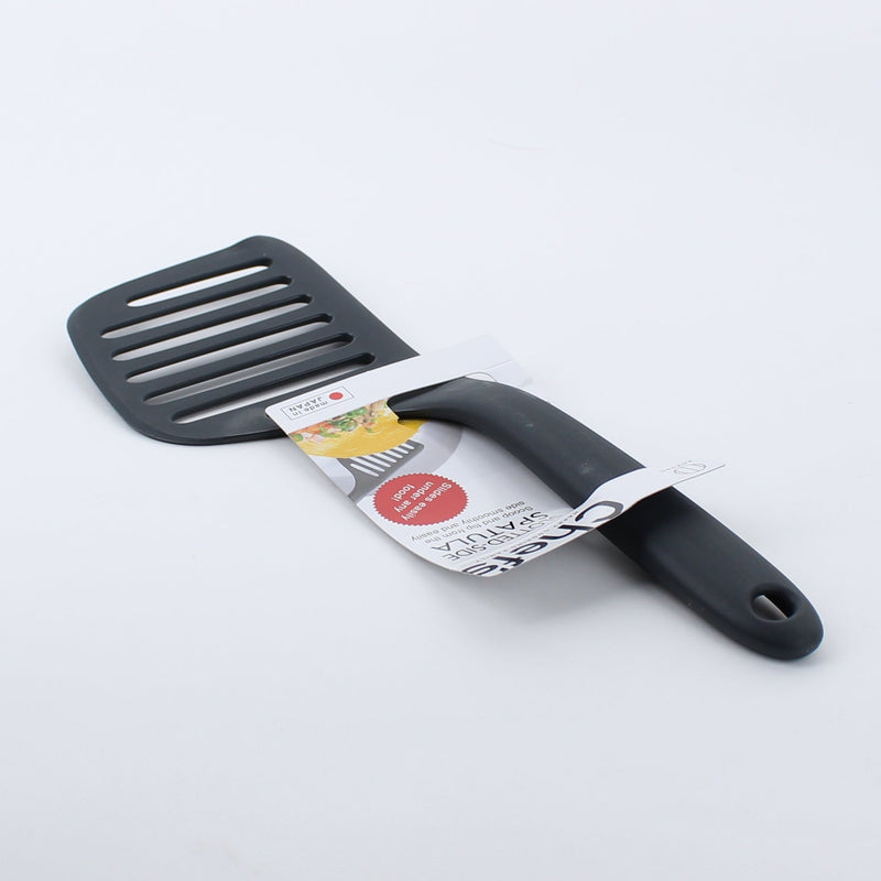 Seki Japan Kitchen Nylon Spatula Wide Thin Slotted Turner for Right-handed