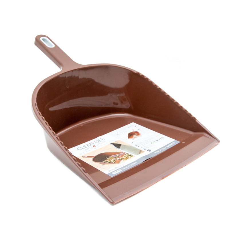 Dustpan with Side Serrations