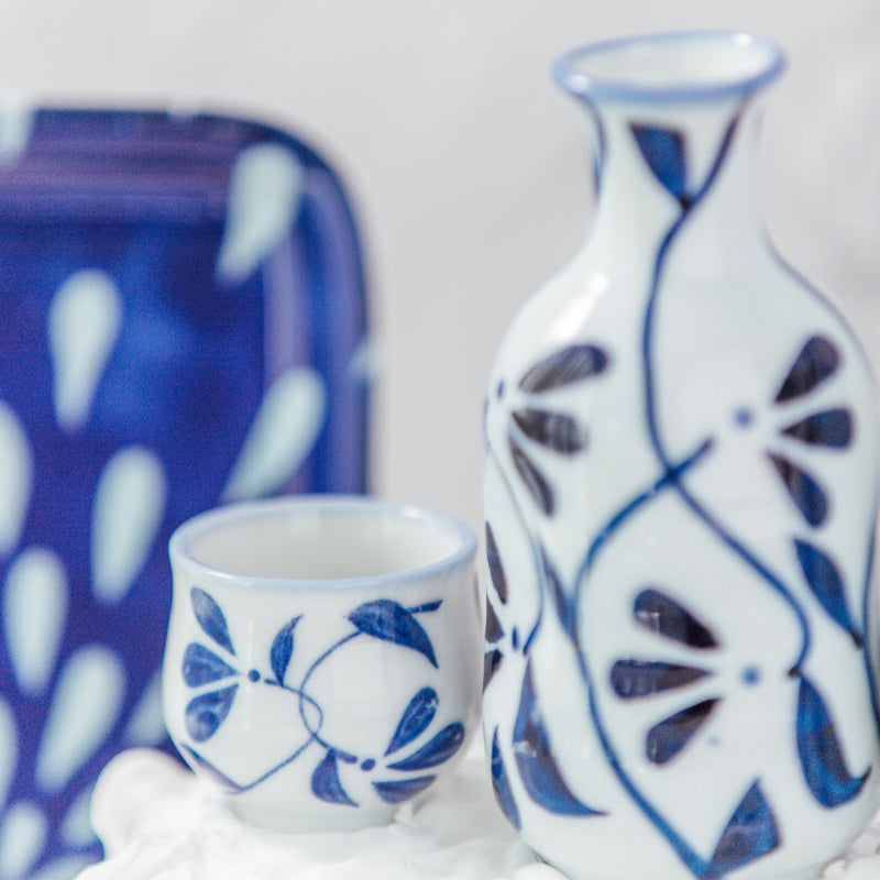 Arabesque Porcelain Tokkuri Sake Bottle 